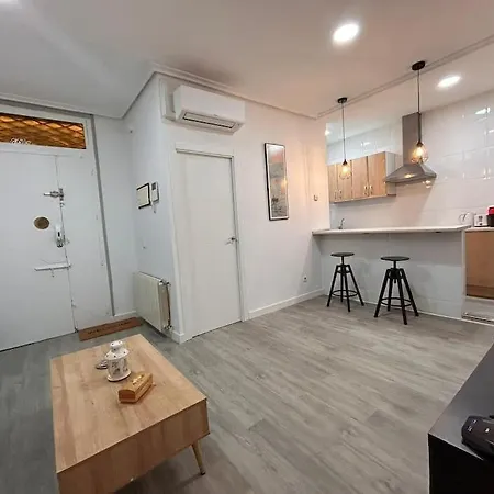 Stunning Apartment In Gran Via For 4 People. S3 Madrid Exterior photo