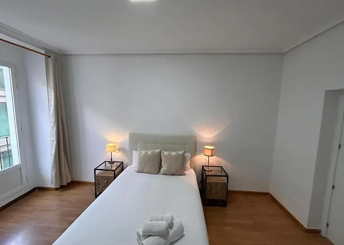 Stunning Apartment In Gran Via For 4 People. S3